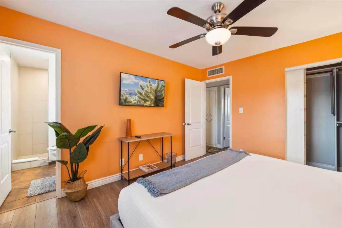 Holiday home 5 Mins To Old Town Private Pool And Game Scottsdale