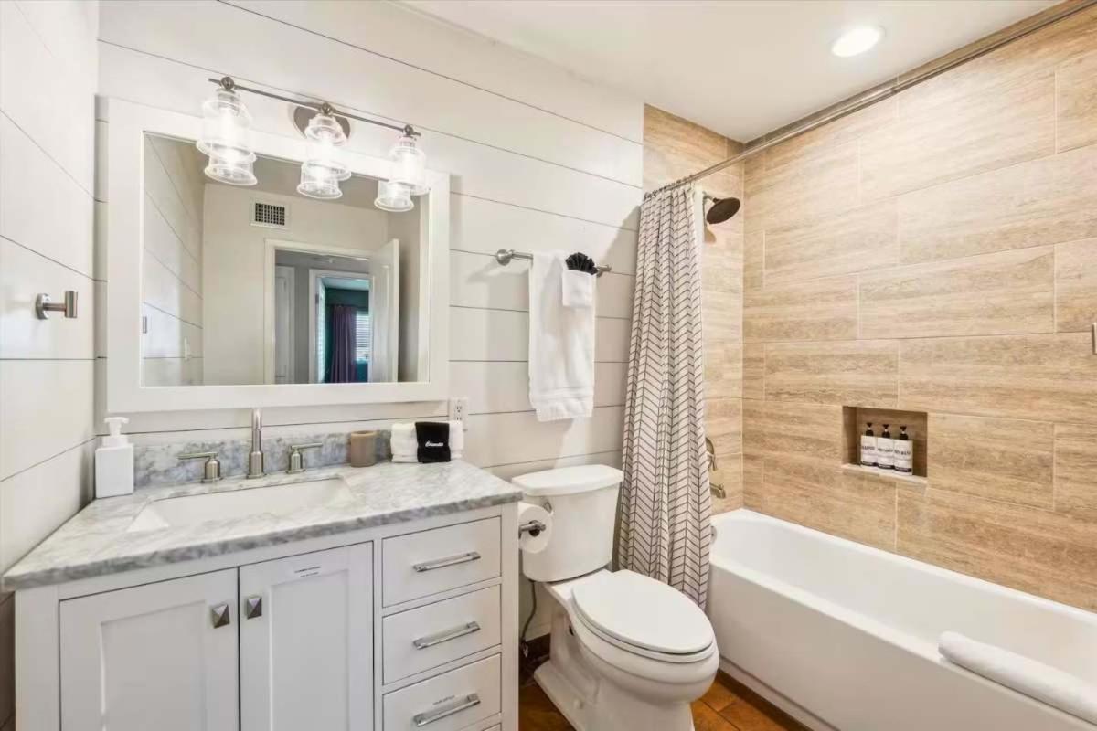 5 Mins To Old Town Private Pool And Game Holiday home