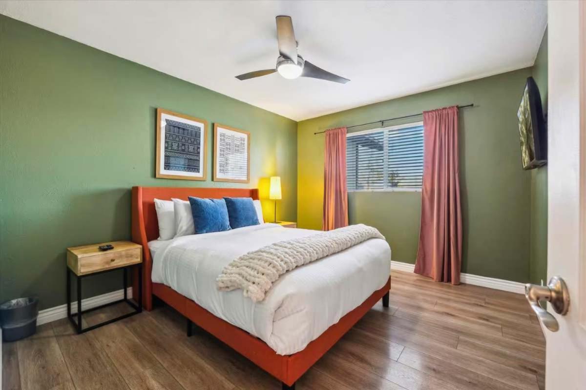 Holiday home 5 Mins To Old Town Private Pool And Game